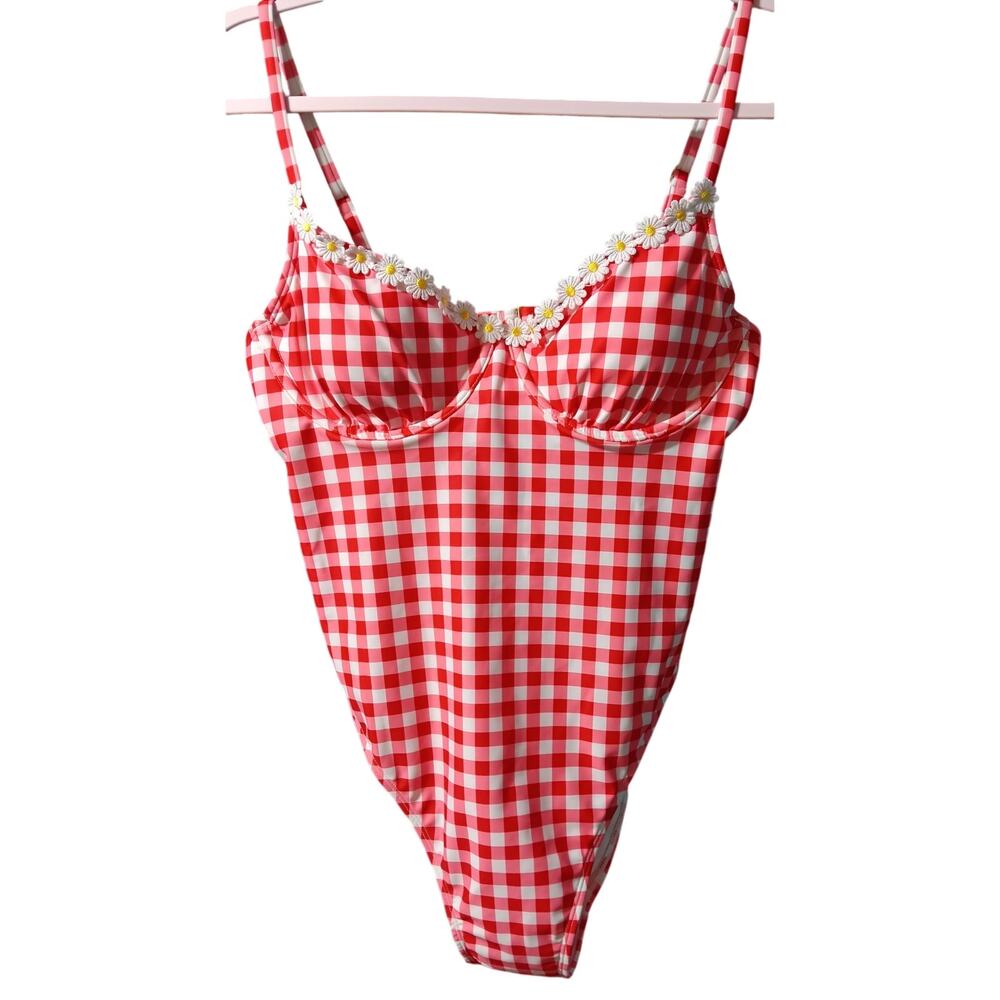 No Boundaries Size M(8-10) Red & White Gingham Daisy Trim NEW Underwire Cheeky